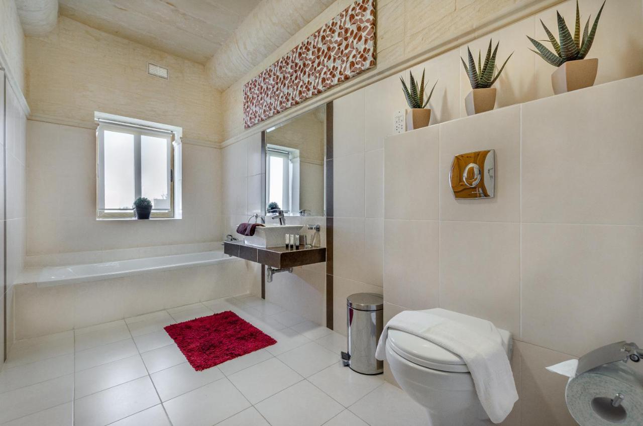 A Popular Pet Friendly Villa With A Pool, Gozo Xagħra Buitenkant foto