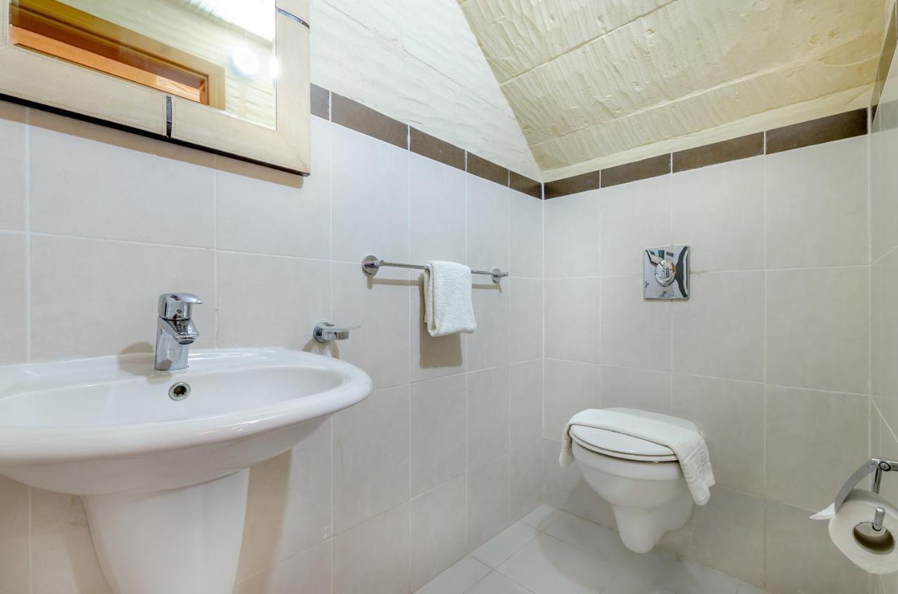A Popular Pet Friendly Villa With A Pool, Gozo Xagħra Buitenkant foto